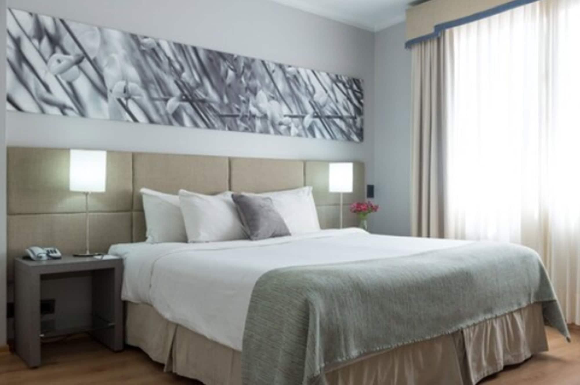 Portal Plaza Hotel